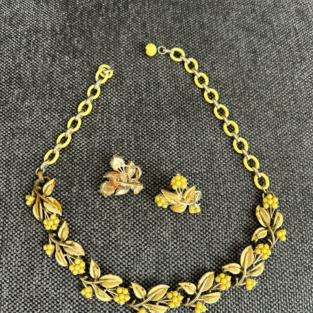 Coro Vintage Choker and Clip Earrings